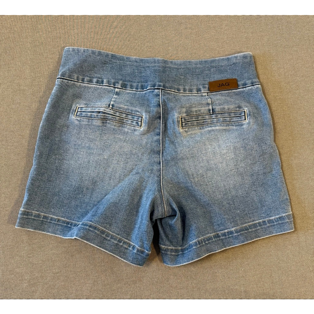Jag Jeans Ainsley pull-on stretch denim shorts size 8 5” light blue denim - Picture 2 of 6